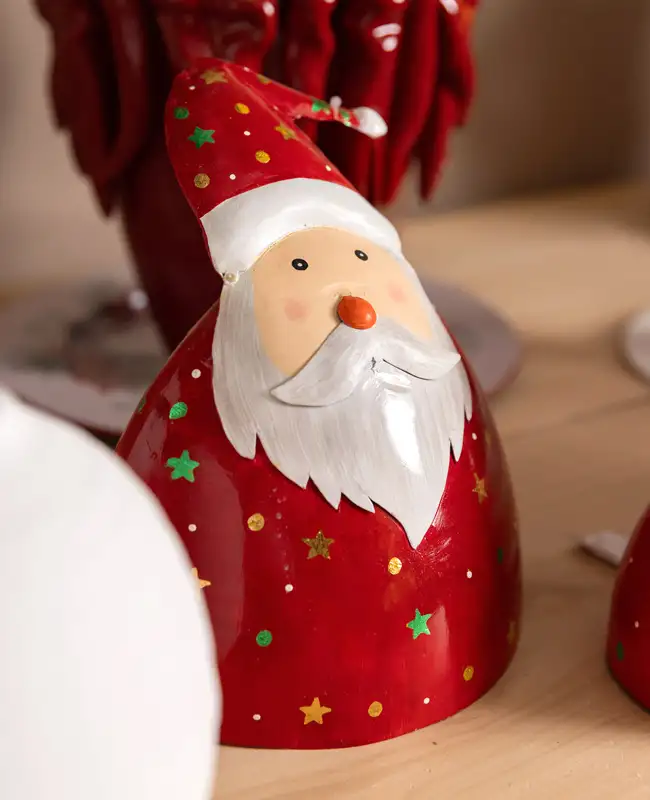 Statuette in legno