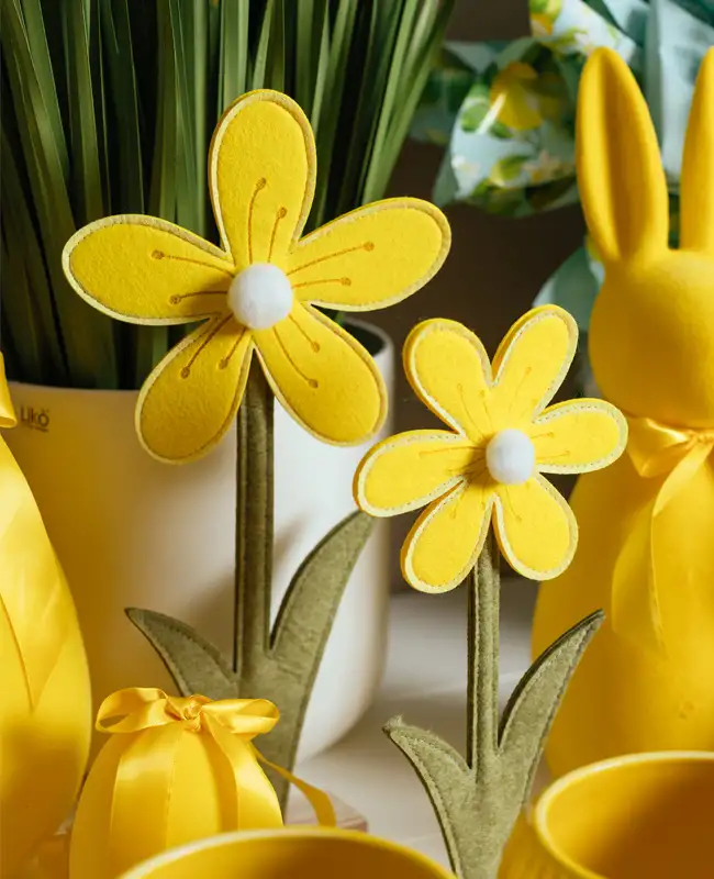 Decorazioni floreali in feltro
